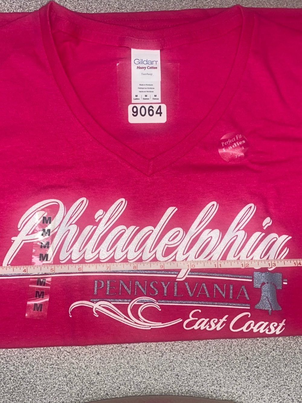 Philadelphia Pink Graphic V-Neck Tee - NWOT - 9064 - Picture 4 of 11